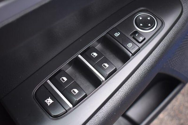 Used 2024 Kia Forte LXSImage 17