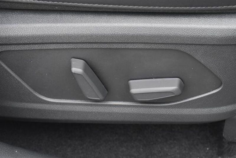 New 2026 Kia Sorento Hybrid EXImage 13