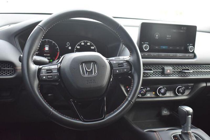 Used 2025 Honda HR-V SportImage 17