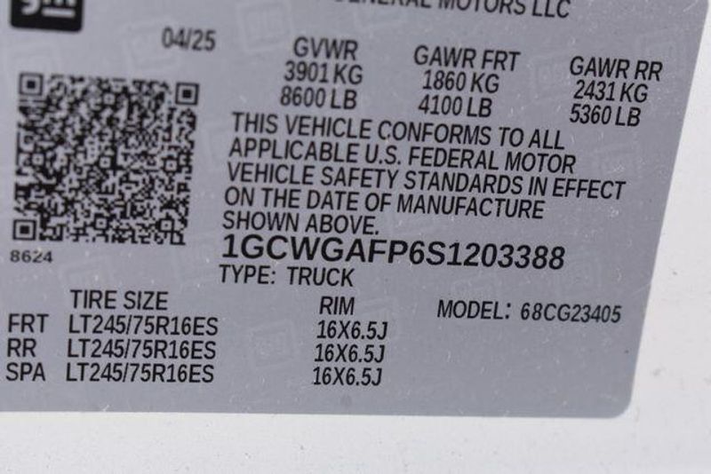 New 2025 Chevrolet Express 2500 Work VanImage 30