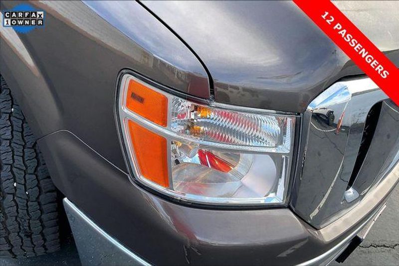 Used 2018 Nissan NV Passenger NV3500 HD SLImage 26