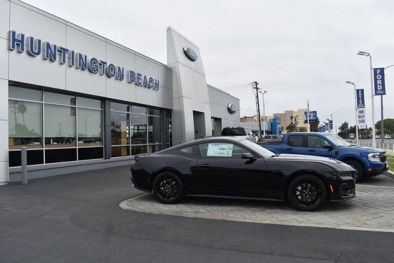 New 2025 Ford Mustang GTImage 3