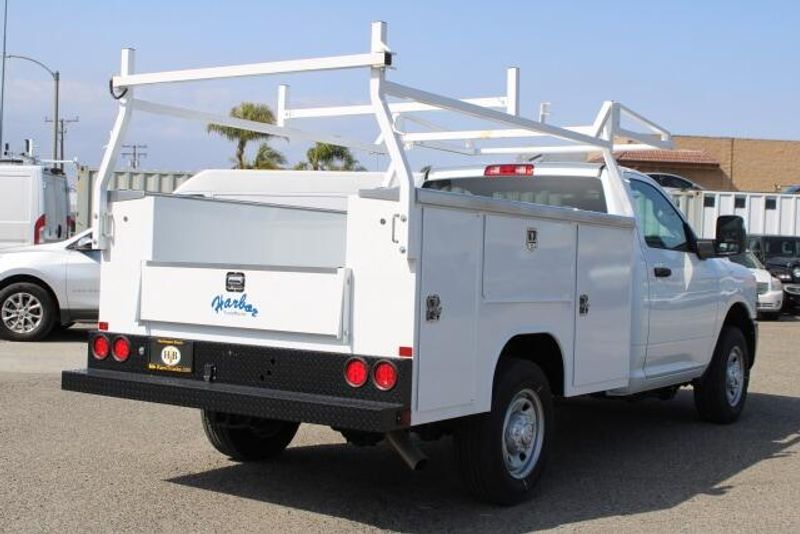 2024 RAM 2500 Tradesman Regular Cab Harbor BodyImage 4
