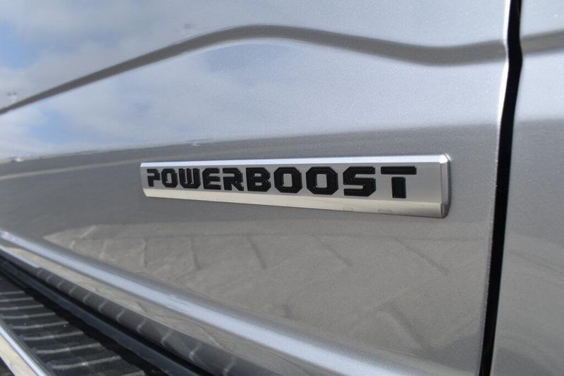2025 Ford F-150 XLTImage 6