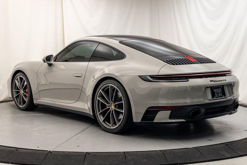 2024 Porsche 911 Carrera 4SImage 3