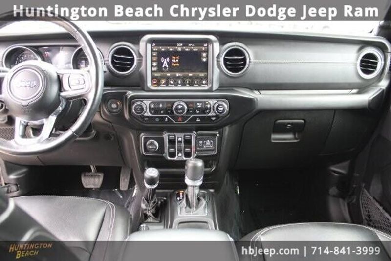 2022 Jeep Wrangler Unlimited Sahara 4xeImage 16
