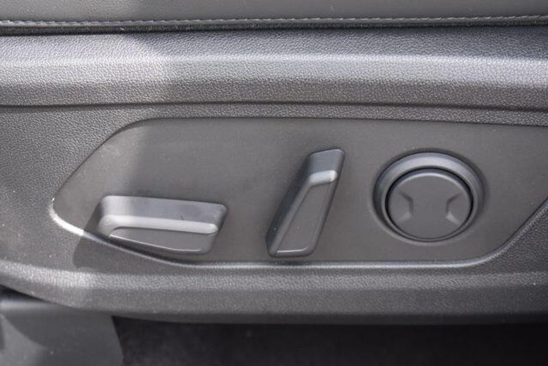 New 2026 Kia Sorento SXImage 25