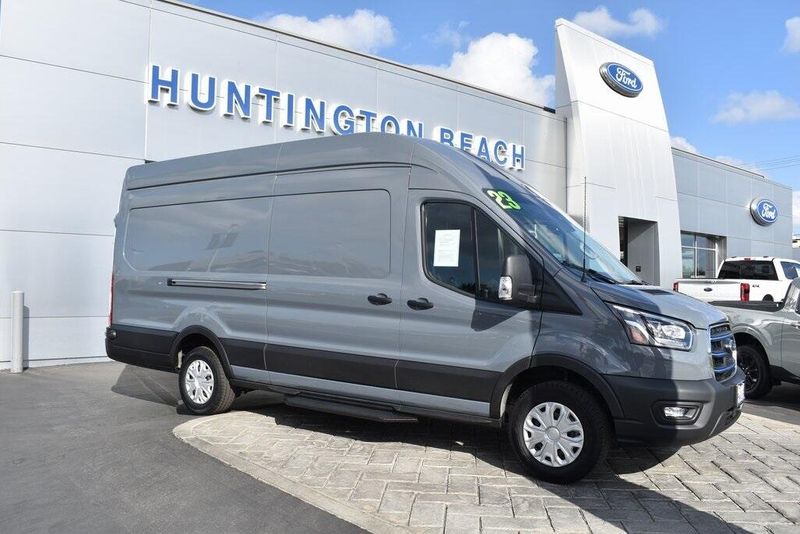 2023 Ford E-Transit-350 BaseImage 1