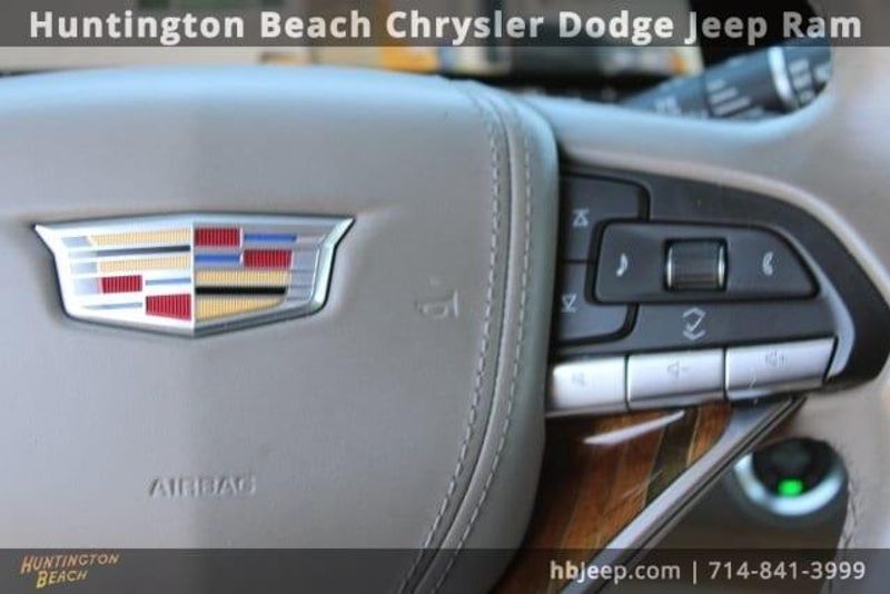 2021 Cadillac Escalade ESV Sport PlatinumImage 24