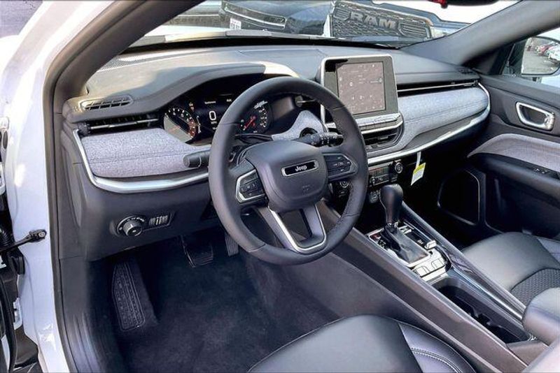 New 2026 Jeep Compass Latitude 4x4Image 6