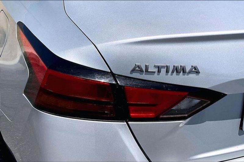 Used 2024 Nissan Altima 2.5 SRImage 28