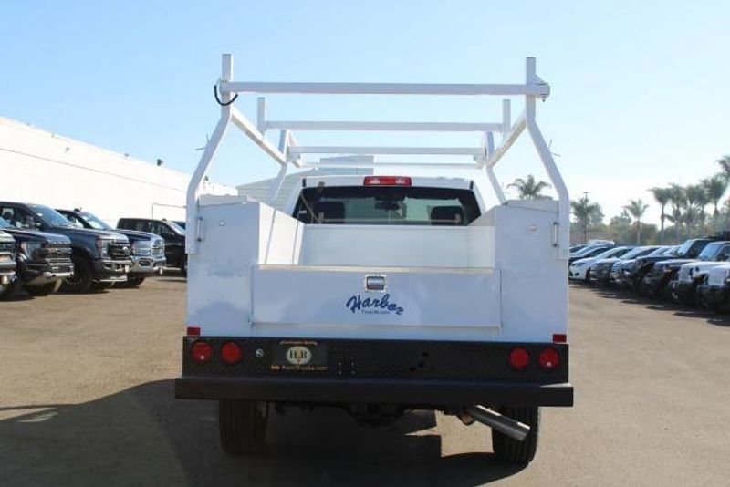 2023 RAM 2500 Tradesman Regular Cab Harbor BodyImage 4