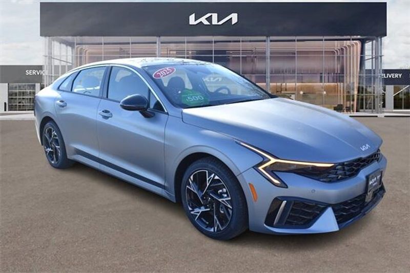 2025 Kia K5 GT-LineImage 1