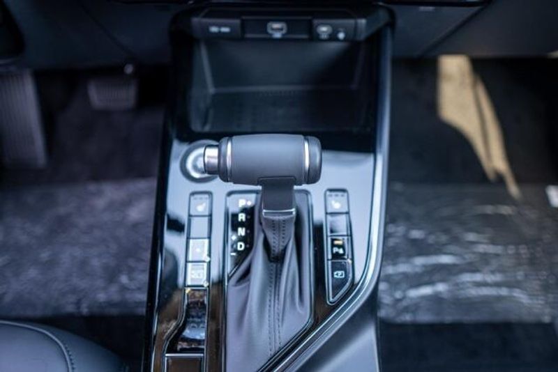 2025 Kia K4 LXSImage 18