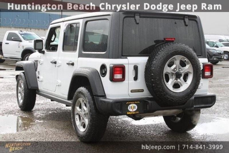 2021 Jeep Wrangler Unlimited Freedom EditionImage 3