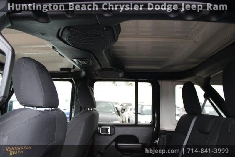 2021 Jeep Wrangler Unlimited WillysImage 31