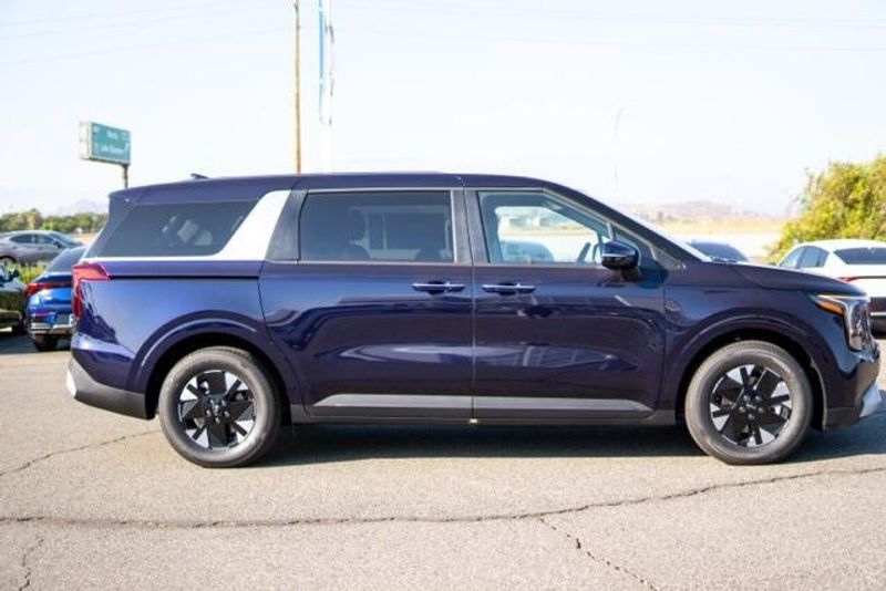 2026 Kia Carnival Hybrid LXSImage 8