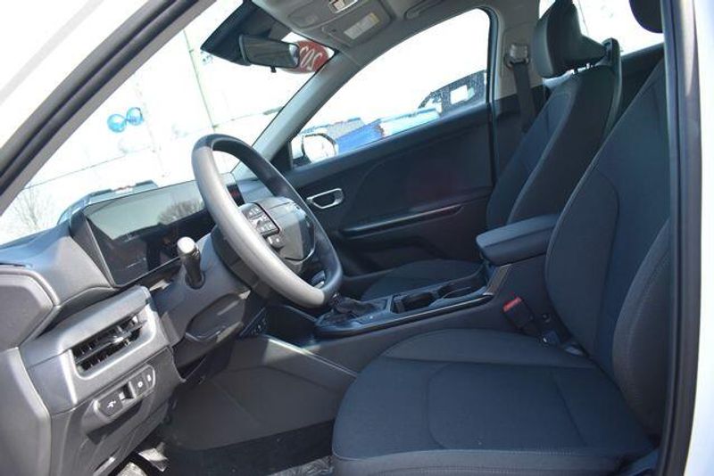 New 2026 Kia K4 LXSImage 19