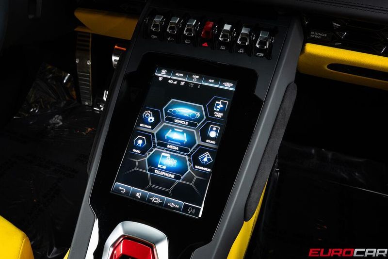 2022 Lamborghini Huracan EVO Image 30