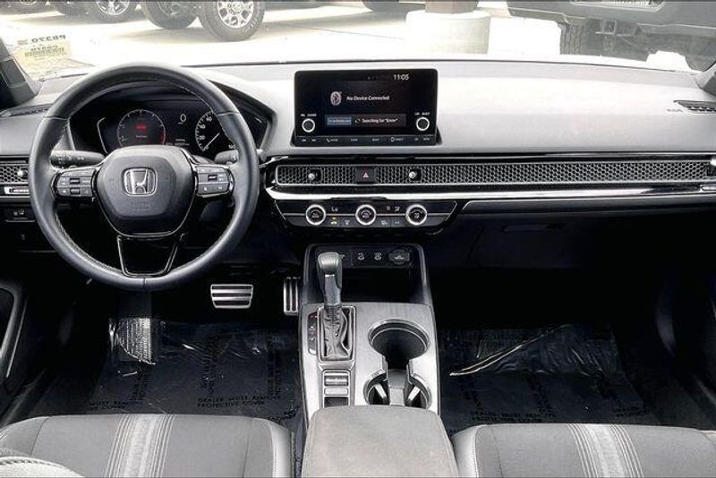 Used 2025 Honda Civic Sedan SportImage 15