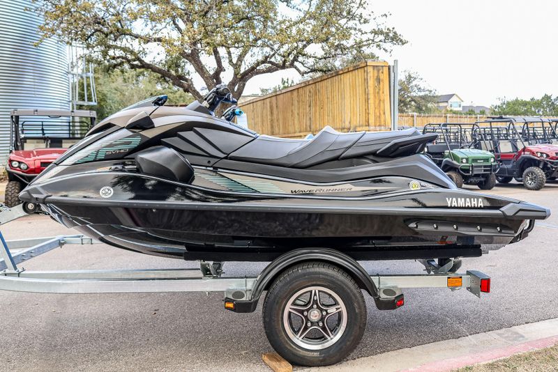 2025 YAMAHA GP SVHO WITH AUDIO BLACK 