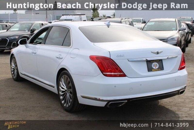2017 Genesis G90 3.3T PremiumImage 3