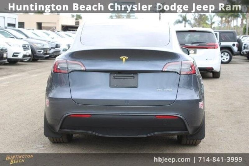 2023 Tesla Model Y Long RangeImage 4