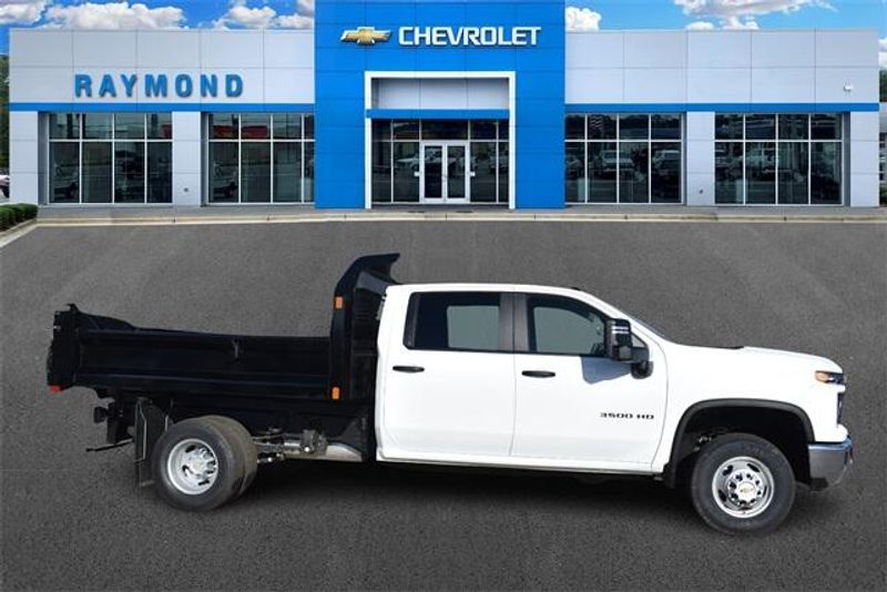 2024 Chevrolet Silverado 3500HD Work TruckImage 2