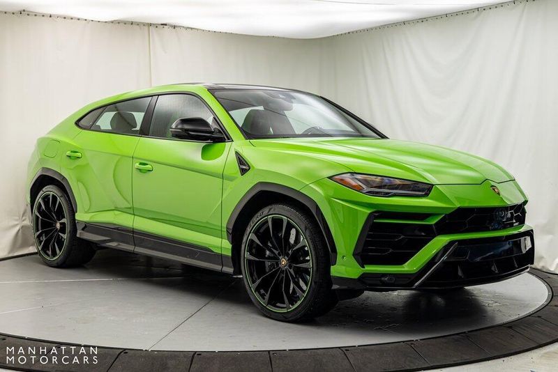 2021 Lamborghini Urus Pearl CapsuleImage 7