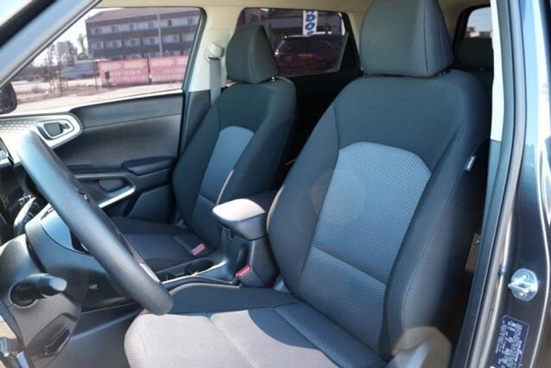 Used 2024 Kia Soul SImage 12