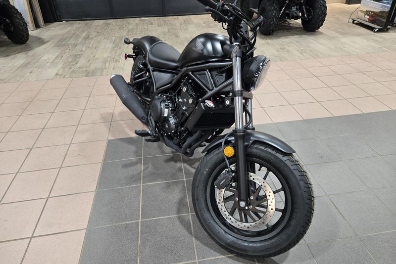 2025 HONDA REBEL 500  MATTE BLACK METALLIC 