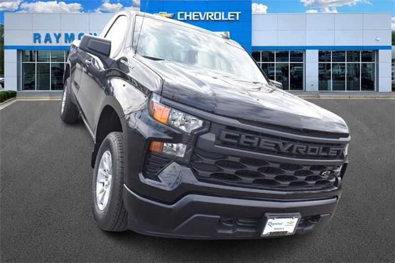 2025 Chevrolet Silverado 1500 WTImage 9