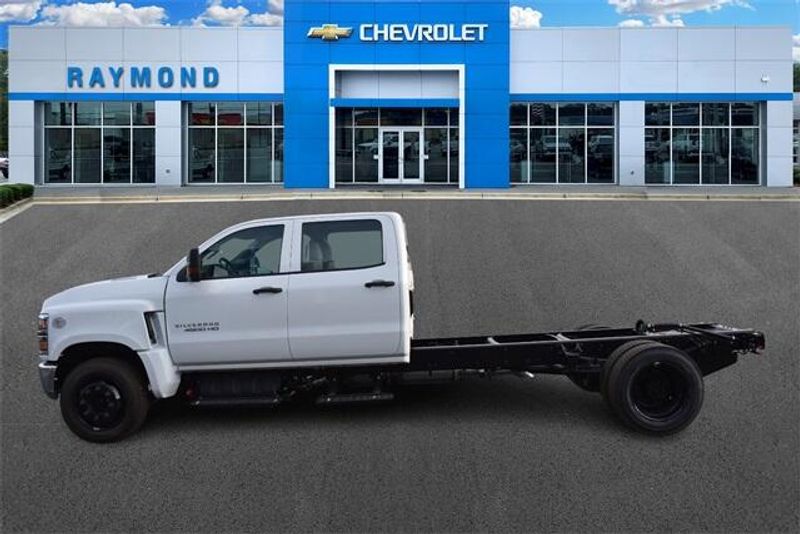 New 2024 Chevrolet Silverado 4500HD Work TruckImage 6