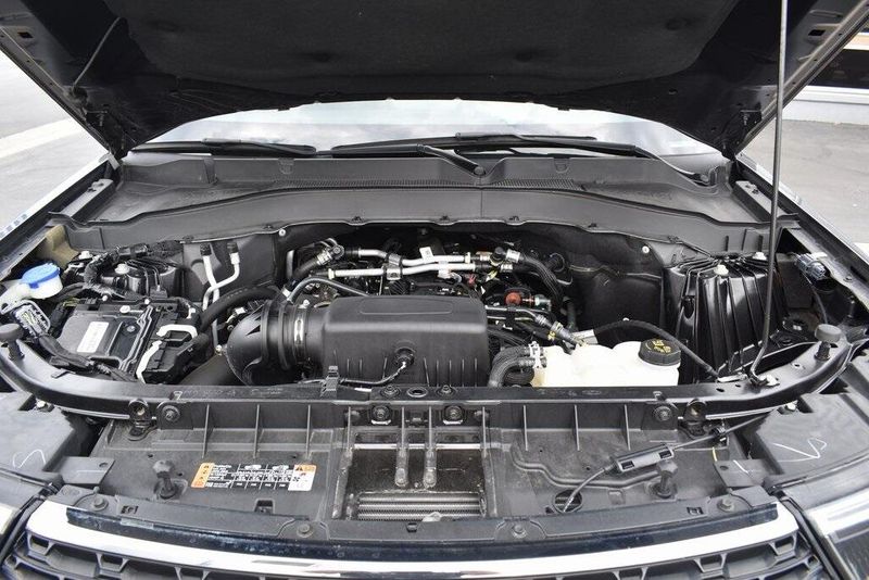 Used 2022 Ford Explorer XLTImage 24