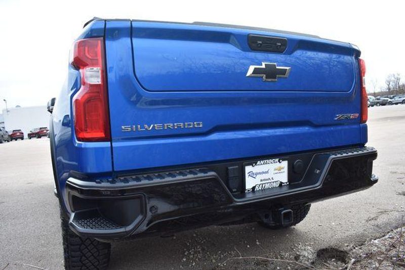 Used 2023 Chevrolet Silverado 1500 ZR2Image 4