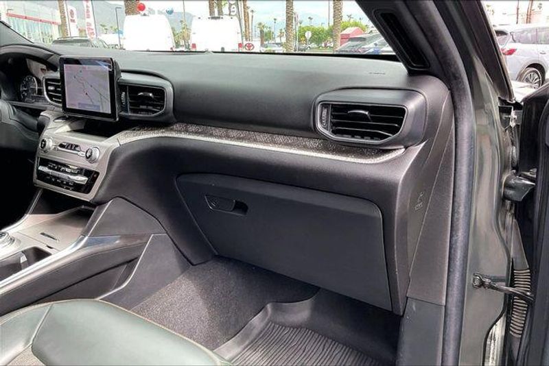 Used 2022 Ford Explorer TimberlineImage 16