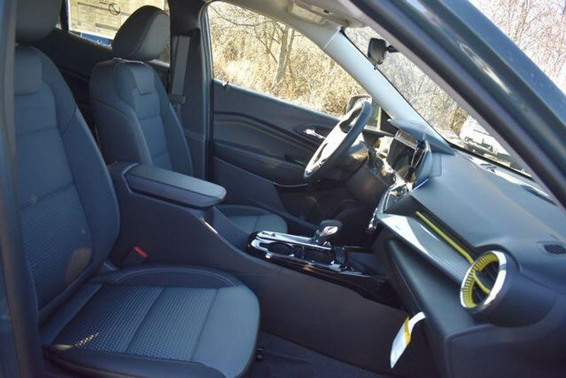 New 2026 Chevrolet Trax LTImage 13