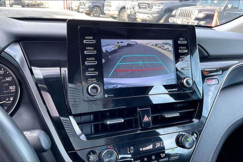 Used 2024 Toyota Camry SEImage 21