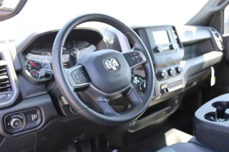 2024 RAM 2500 Tradesman Regular Cab Harbor BodyImage 14