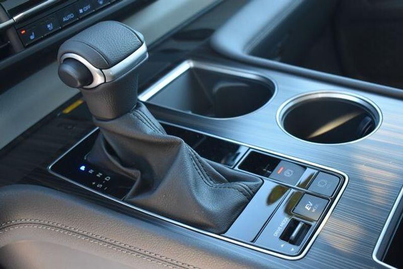 Used 2023 Toyota Sienna LimitedImage 28