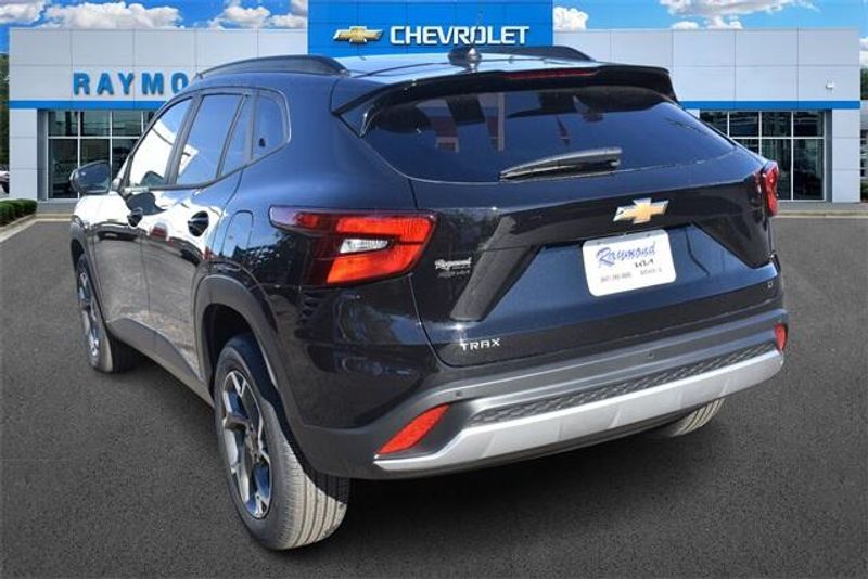 2025 Chevrolet Trax LTImage 5