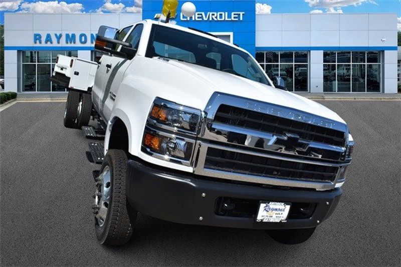 2024 Chevrolet Silverado 6500HD 1WTImage 9