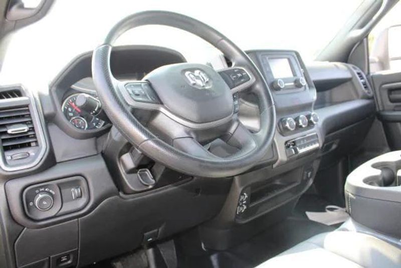 2024 RAM 2500 Tradesman Regular Cab Harbor BodyImage 18