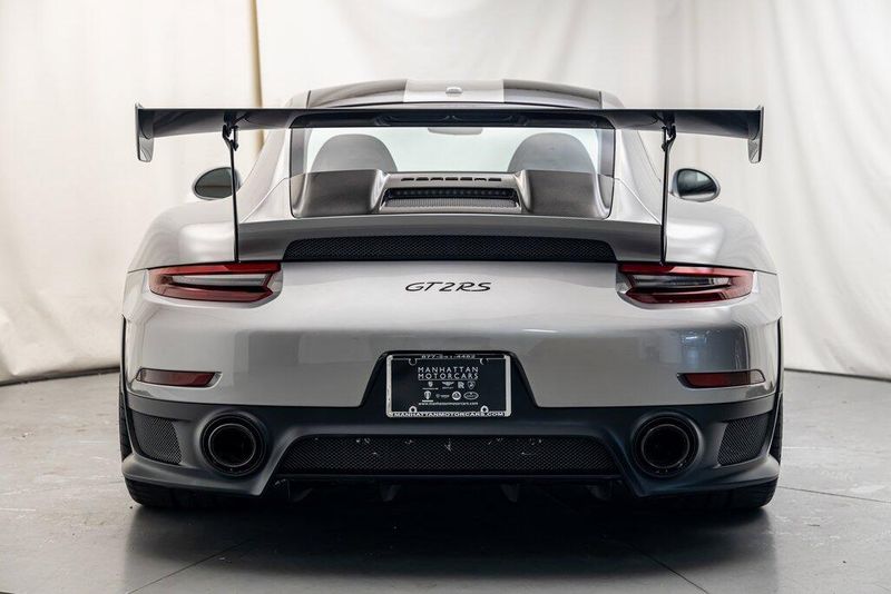 2019 Porsche 911 GT2 RSImage 4