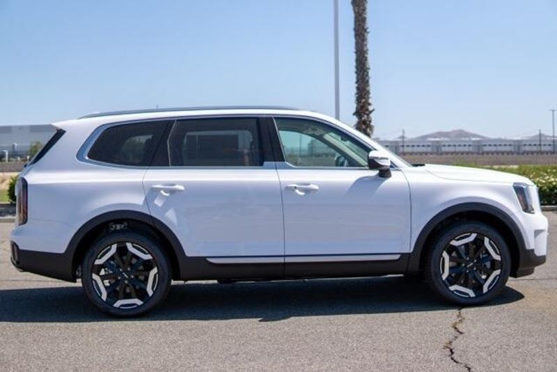 2025 Kia Telluride EXImage 8