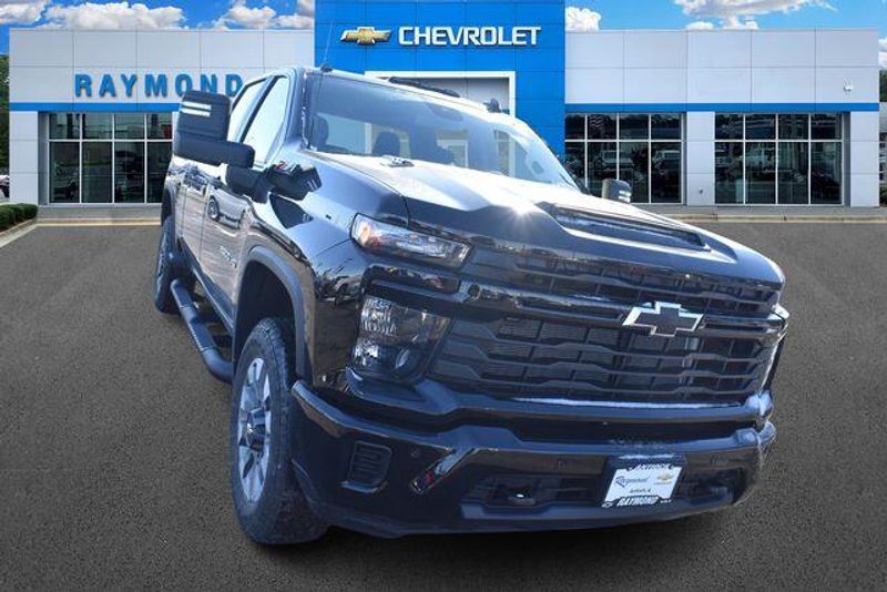 New 2026 Chevrolet Silverado 2500HD CustomImage 10