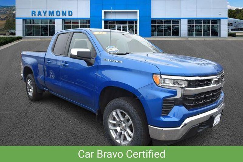 Used 2022 Chevrolet Silverado 1500 LTImage 1