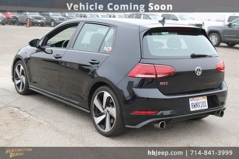 2018 Volkswagen Golf GTI 2.0T SEImage 6