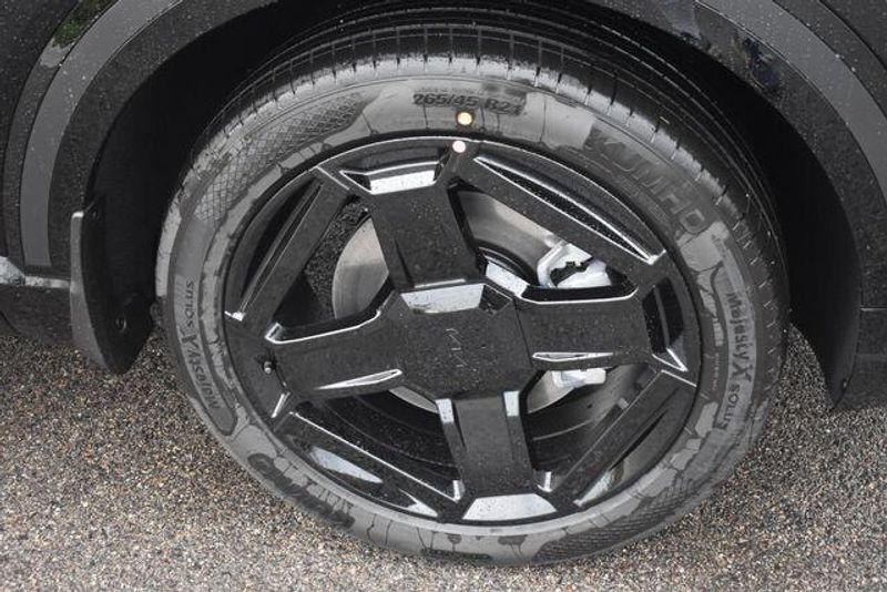New 2027 Kia Telluride Hybrid X-Line SX PrestigeImage 12