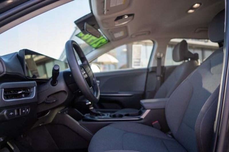 2025 Kia K4 LXImage 11